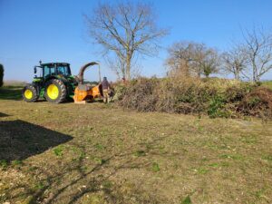 Action de broyage de branches